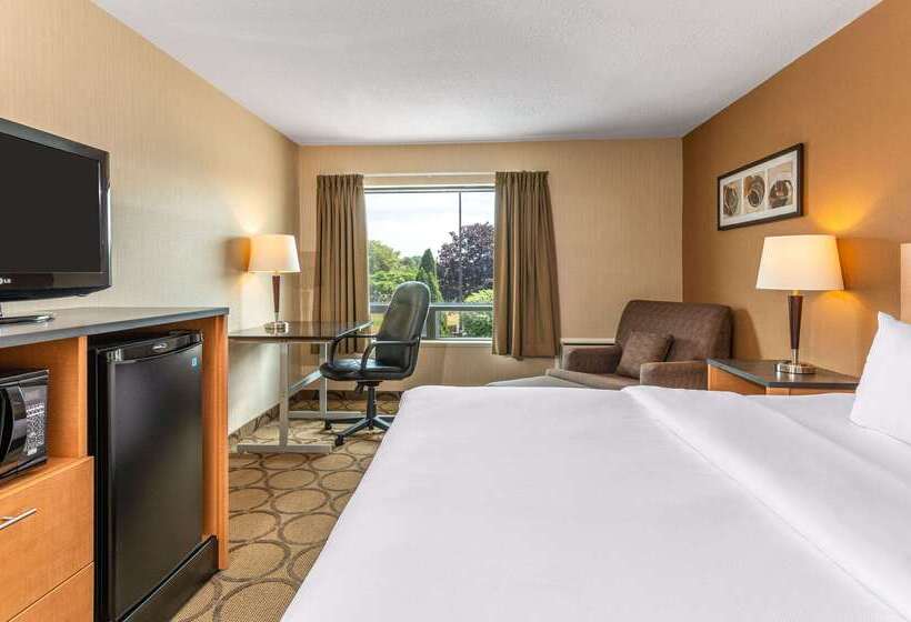 هتل Comfort Inn