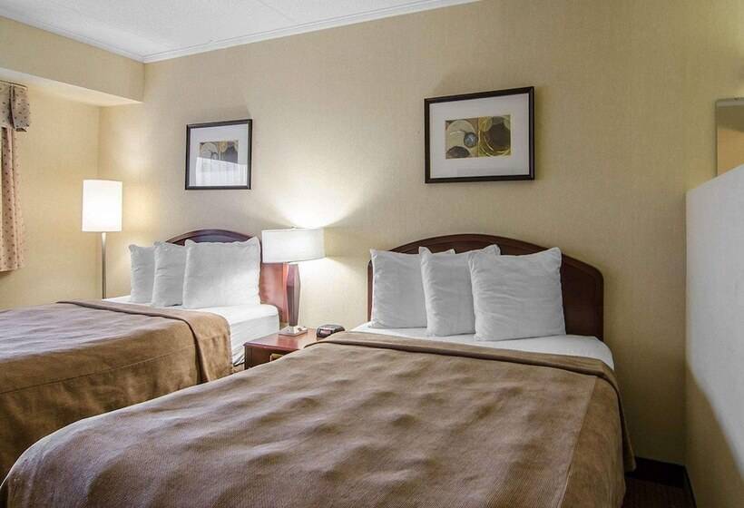هتل Courtyard By Marriott Regina Downtown