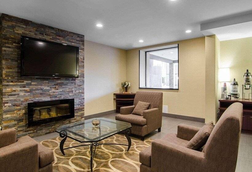 هتل Courtyard By Marriott Regina Downtown