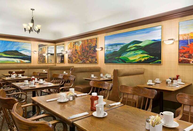 فندق Days Inn By Wyndham Vancouver Downtown