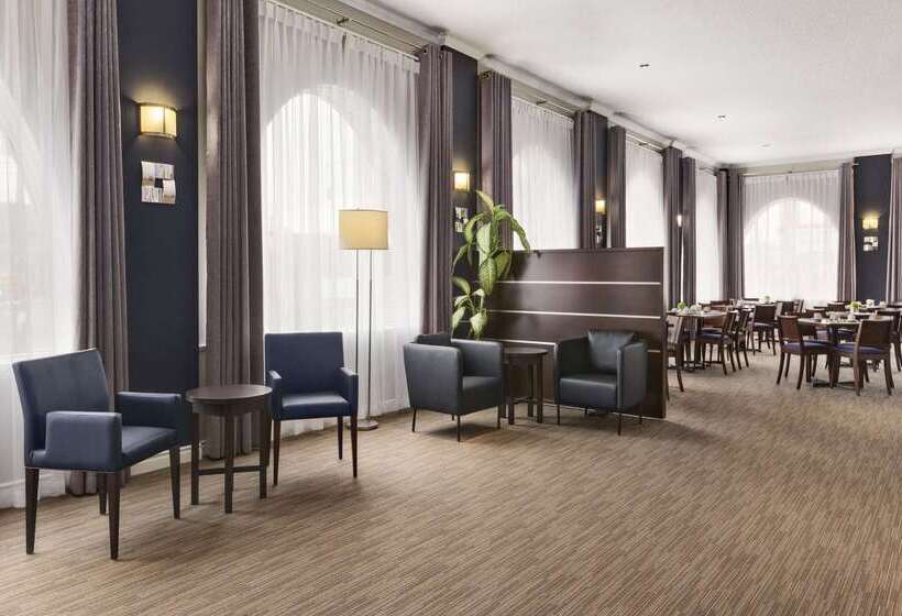 هتل Days Inn & Conference Centre By Wyndham Montreal Airport