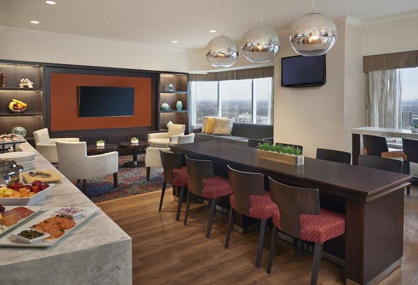 Delta Hotels By Marriott London Armouries