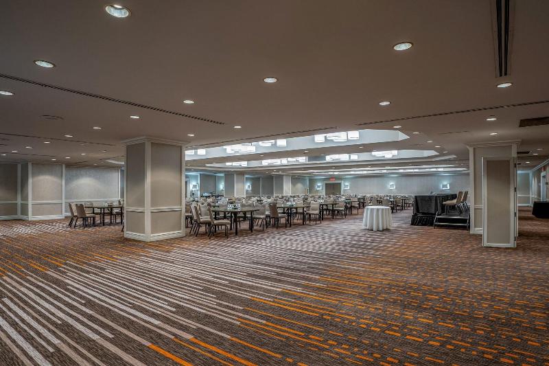 Delta Hotels By Marriott Montreal