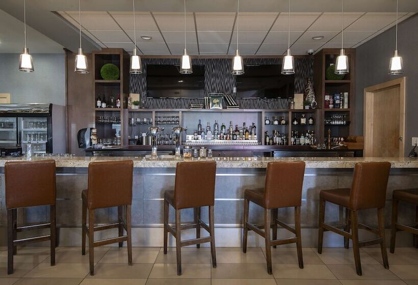 Doubletree By Hilton Hotel Kamloops