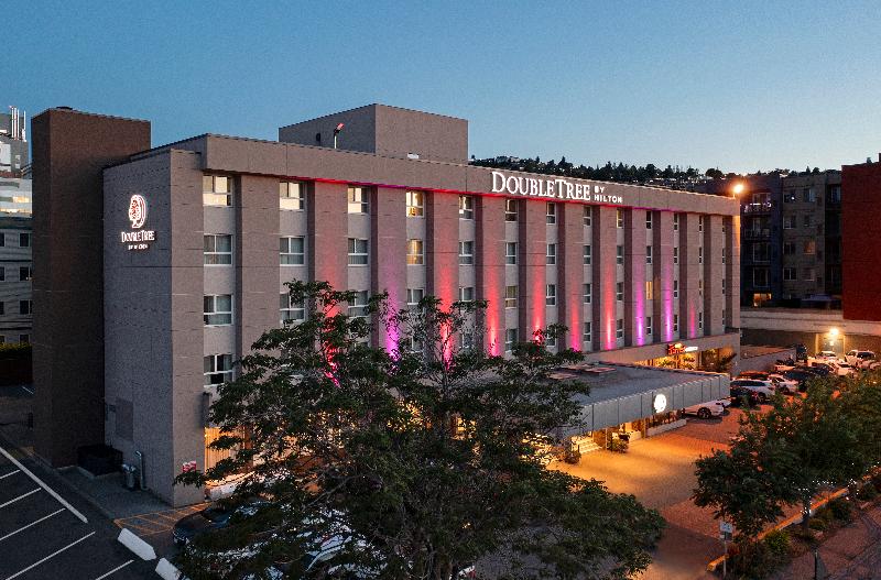 Doubletree By Hilton Hotel Kamloops