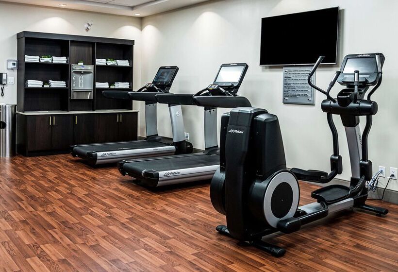 هتل Doubletree By Hilton Kitchener