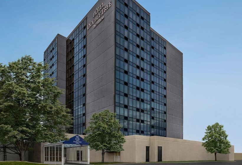 هتل Doubletree By Hilton Pointe Claire Montreal Airport West
