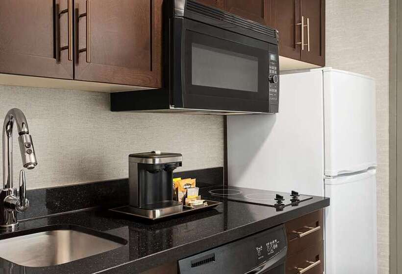 هتل Doubletree By Hilton Pointe Claire Montreal Airport West