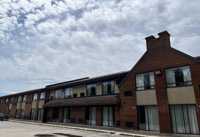 فندق Econo Lodge Airport Quebec