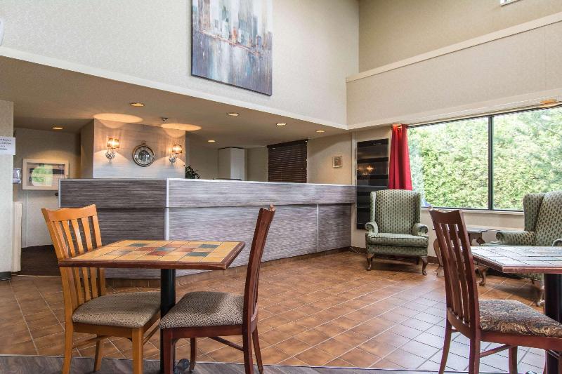 فندق Econo Lodge Airport Quebec