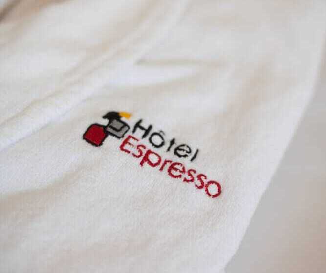 هتل Espresso Montreal Centre Ville / Downtown