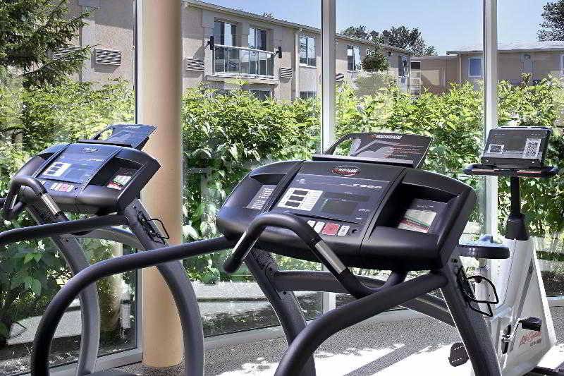 هتل Four Points By Sheraton London