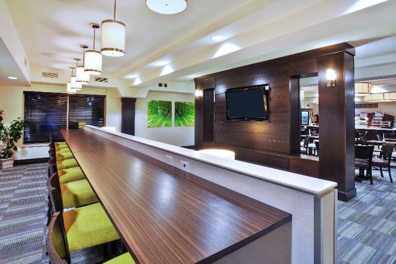 هتل Holiday Inn Express   Sault Ste. Marie, An Ihg