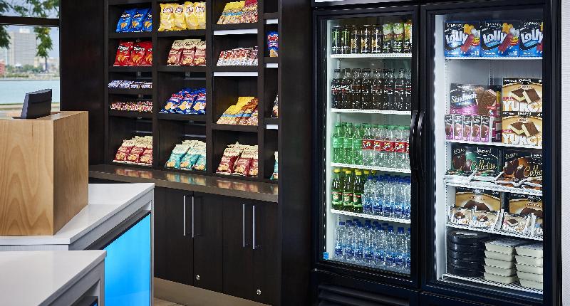هتل Holiday Inn Express Windsor Waterfront, An Ihg