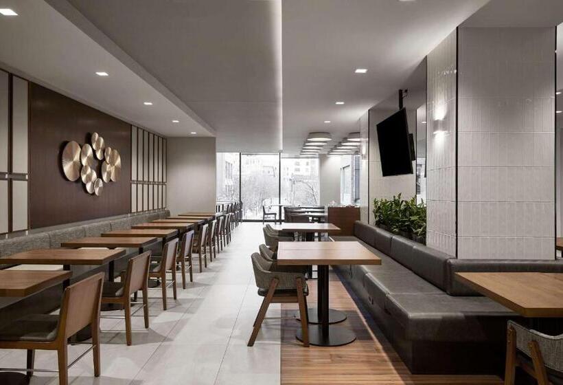 בית מלון כפרי Hyatt Place Montreal Downtown