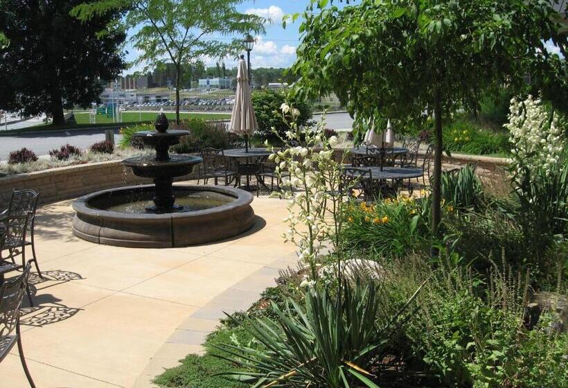 فندق Le President Sherbrooke