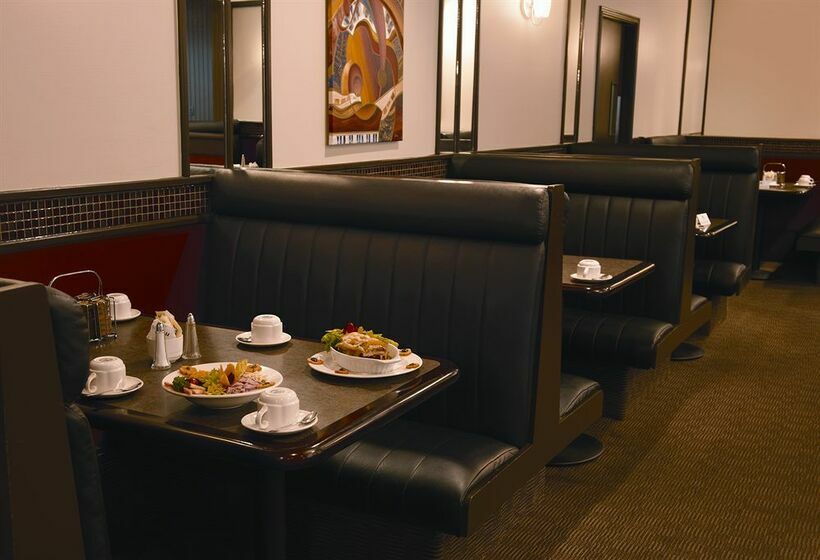 فندق Place Louis Riel Suite