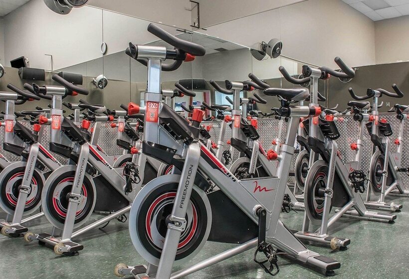 Quality Hotel & Suites Woodstock