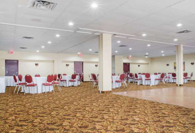 فندق Quality Inn