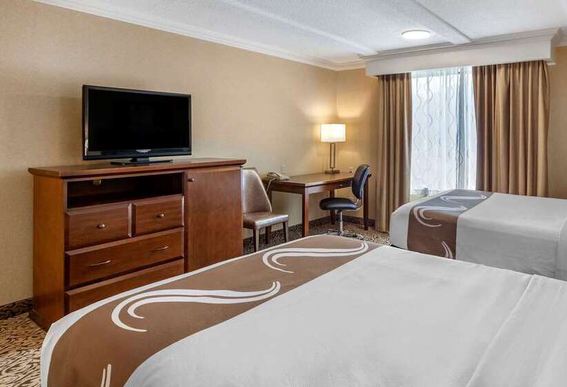 酒店 Quality Inn & Conference Centre