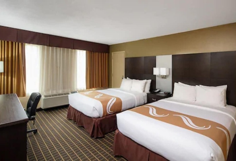هتل Quality Inn & Suites Downtown