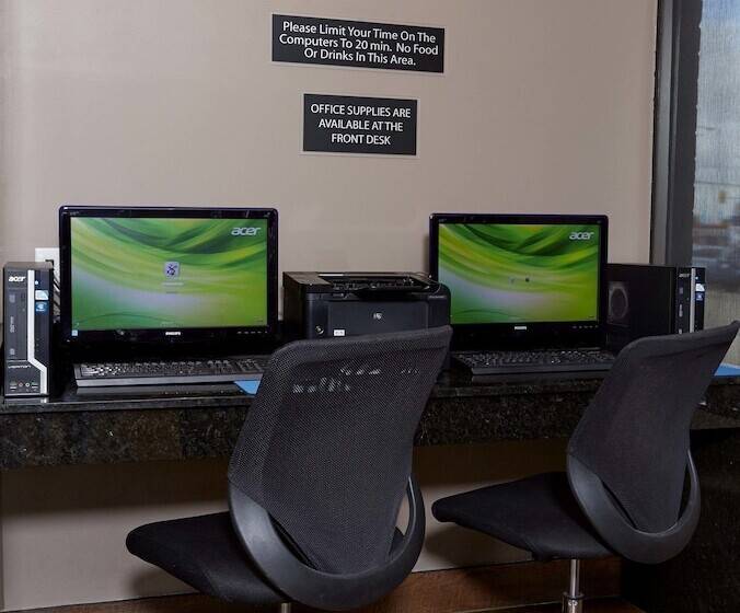 هتل Quality Inn & Suites