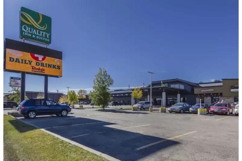 هتل Quality Inn & Suites