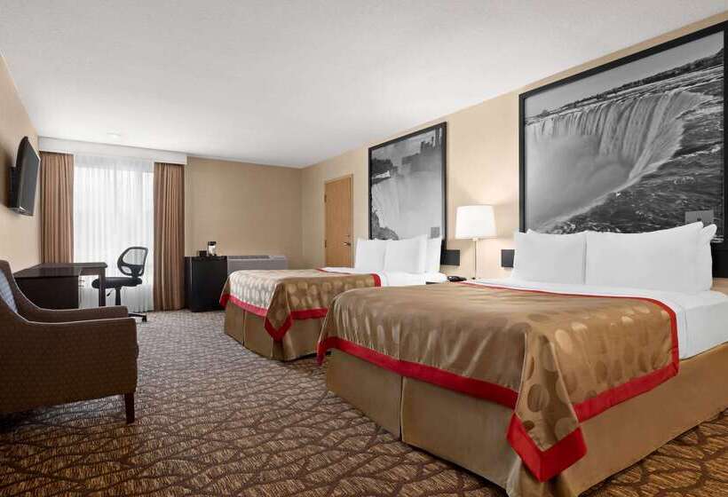 هتل Ramada By Wyndham Niagara Falls Near The Falls