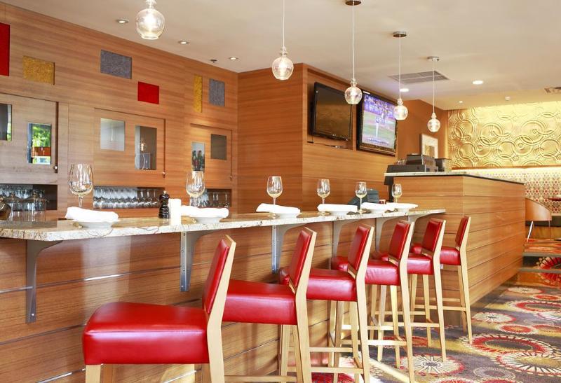 هتل Residence Inn By Marriott Vancouver Downtown
