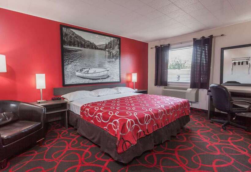 酒店 Super 8 By Wyndham Kirkland Lake