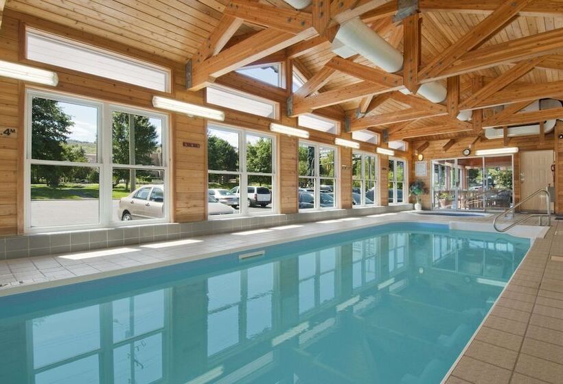 هتل Travelodge By Wyndham Kamloops