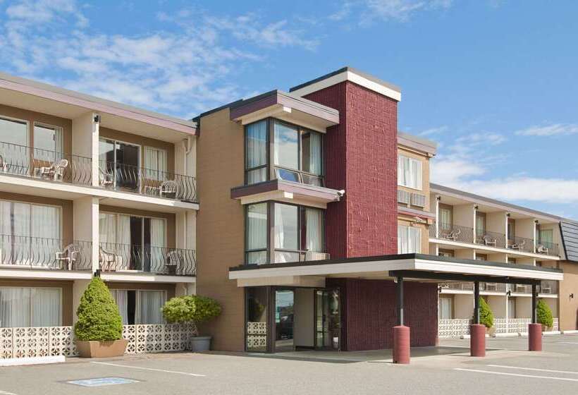 فندق Travelodge By Wyndham Nanaimo
