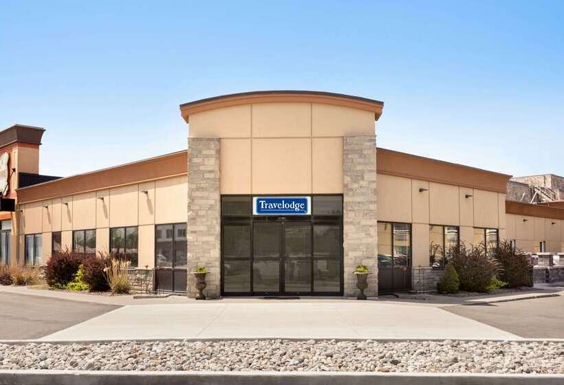 فندق Travelodge By Wyndham Simcoe