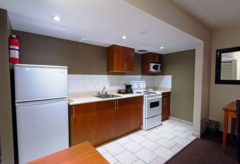 מוטל Canadas Best Value Inn Prince George