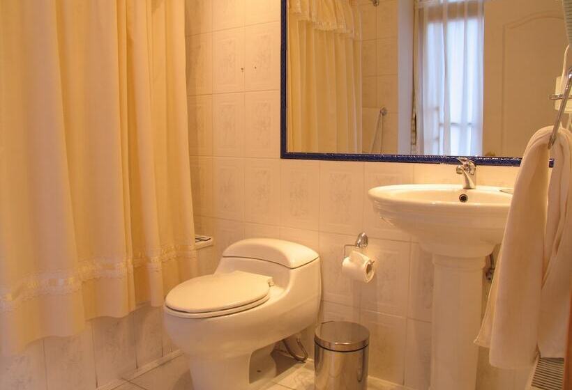 בית מלון כפרי Plaza