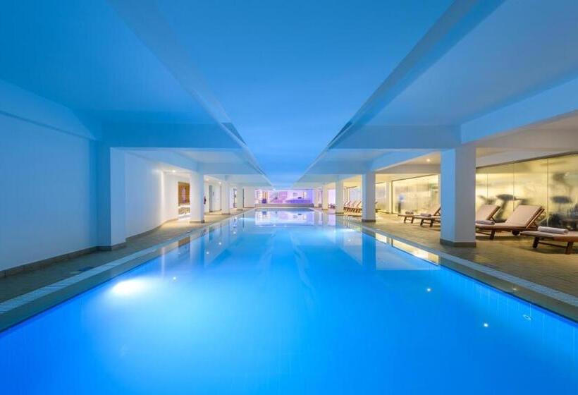 هتل Asterias Beach