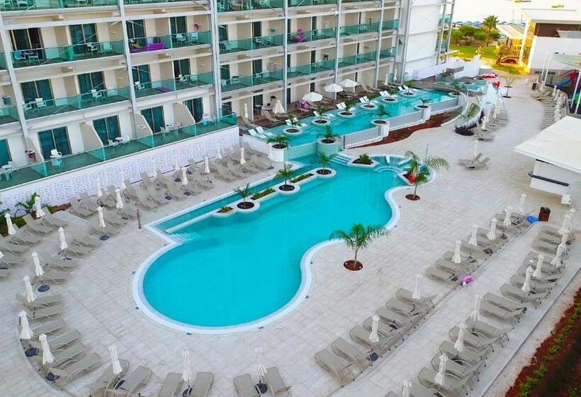 هتل Asterias Beach