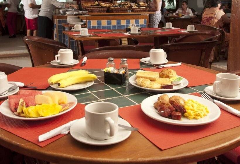 ホテル Decameron Cartagena   All Inclusive