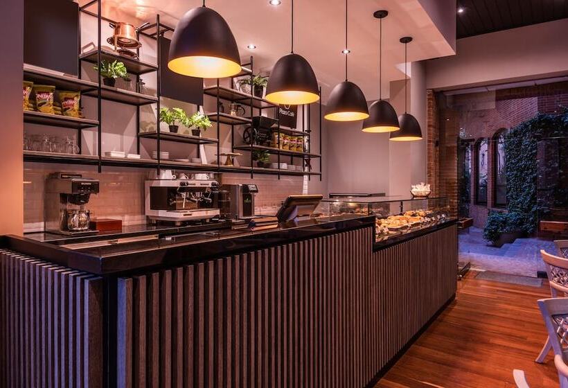 هتل Estelar La Fontana