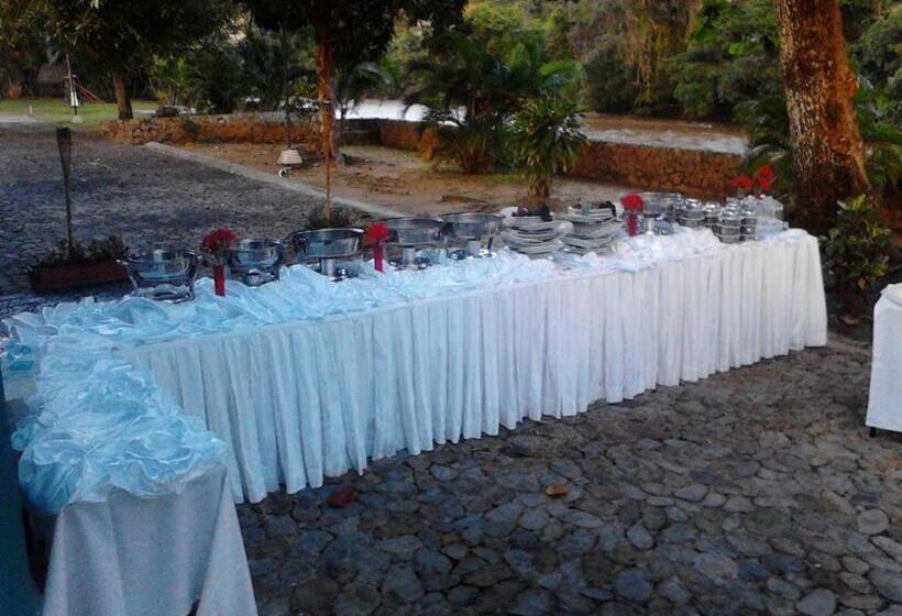 هتل Guadaira Resort