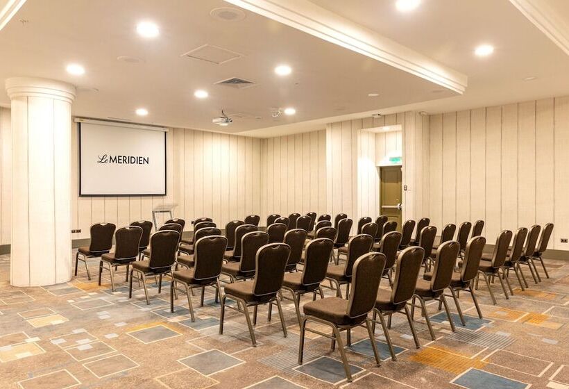 هتل Le Méridien Santiago By Marriott