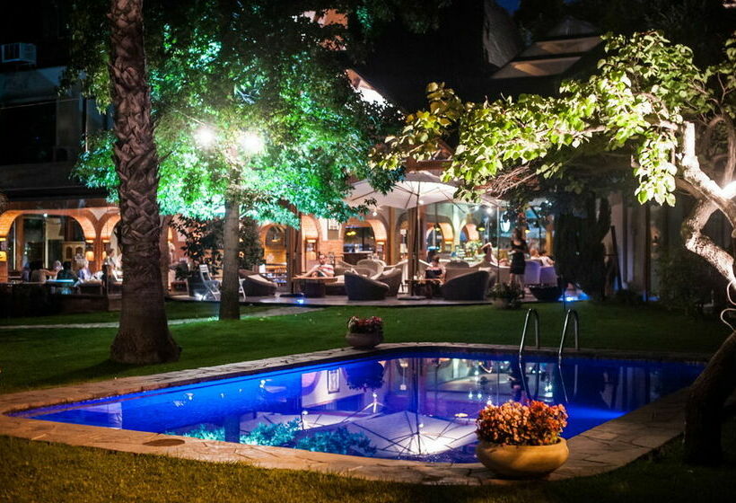 هتل Manquehue Las Condes