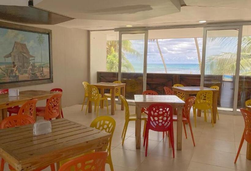 هتل On Vacation Blue Tone