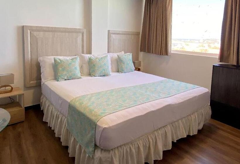 هتل On Vacation Blue Tone