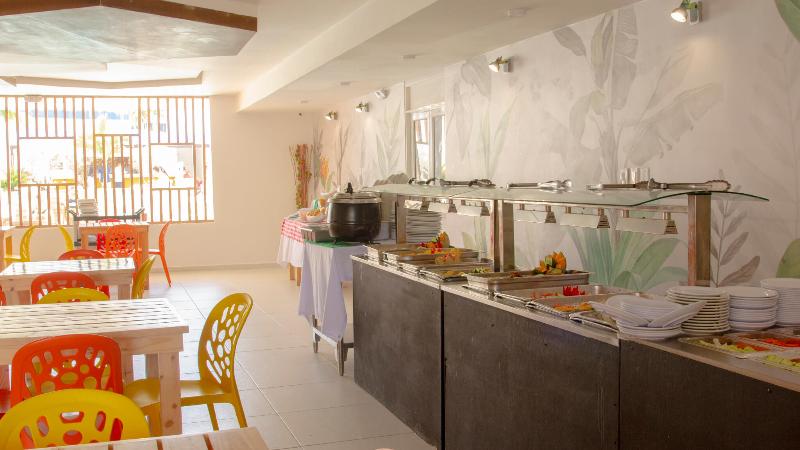 هتل On Vacation Blue Tone