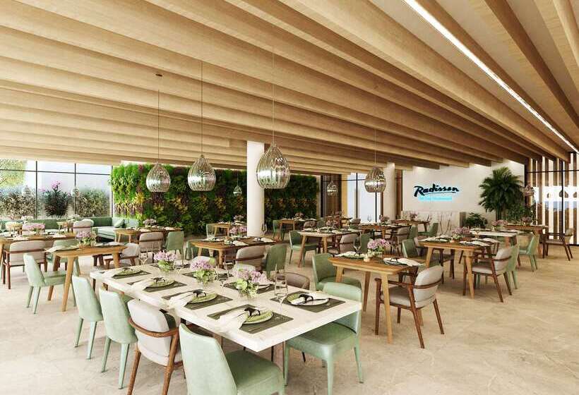 هتل Radisson Beach Resort Larnaca
