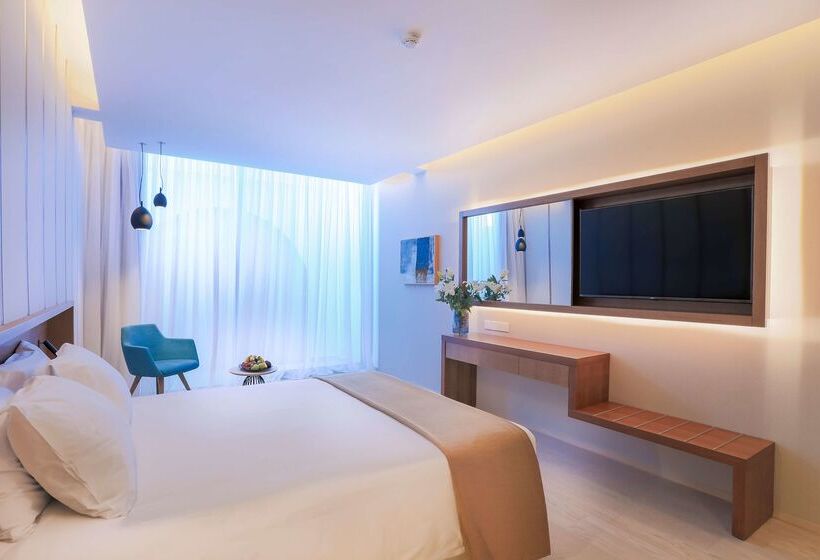 هتل Radisson Beach Resort Larnaca