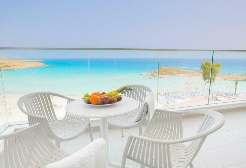 Vassos Nissi Plage Hotel & Spa