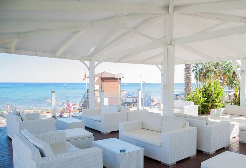 هتل Vrissiana Boutique Beach