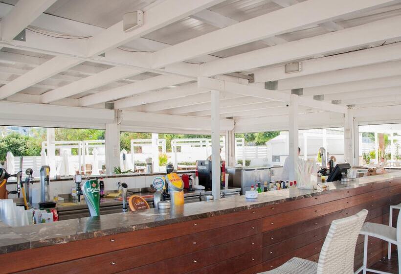 هتل Vrissiana Boutique Beach